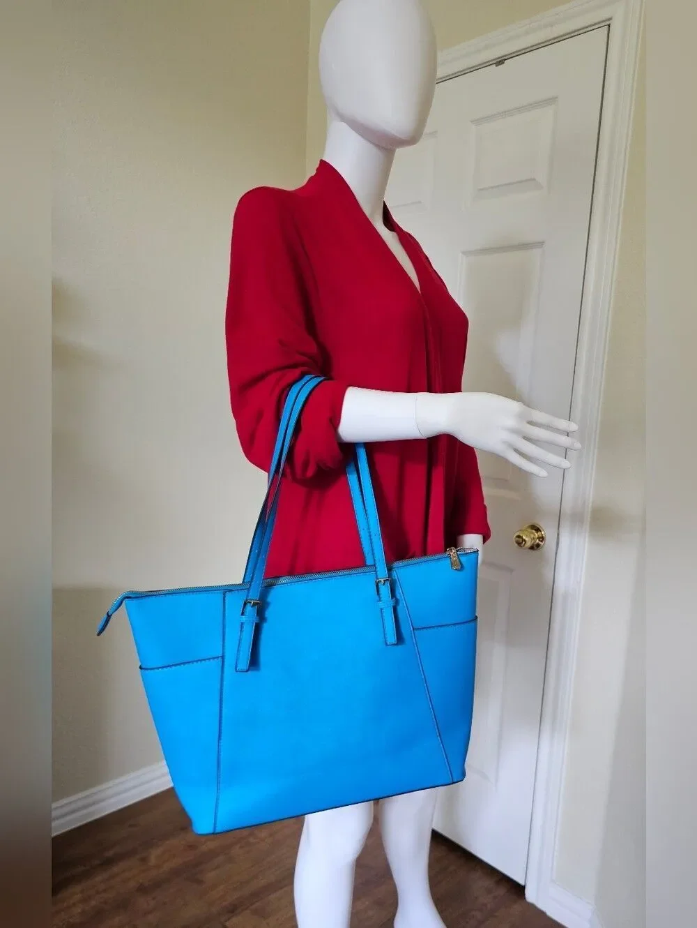Michael Kors vibrant turquoise